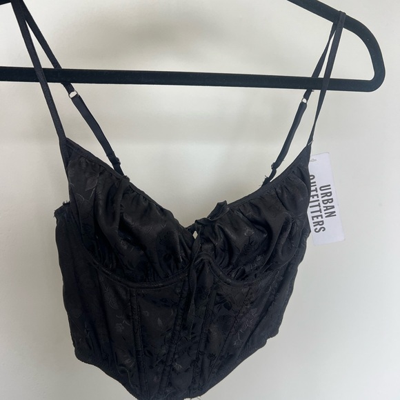 Urban Outfitters Elegant Black Ruched Crop Top - Picture 5 of 5